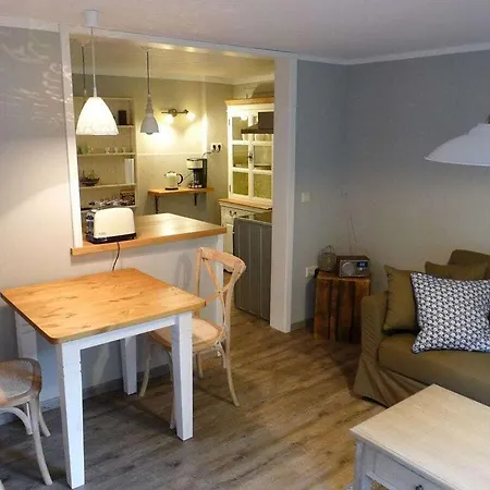 Elysium 2 Comfortable Sellin (Rugen)